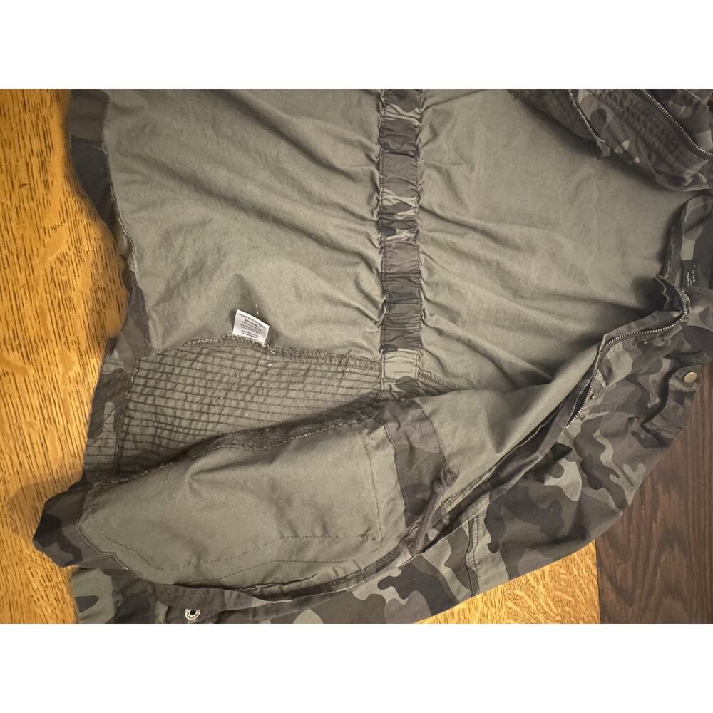 Love Tree Womens Camouflage Jacket Sz L Full Zip Up Pockets Military Gorpcore - Picture 11 of 11